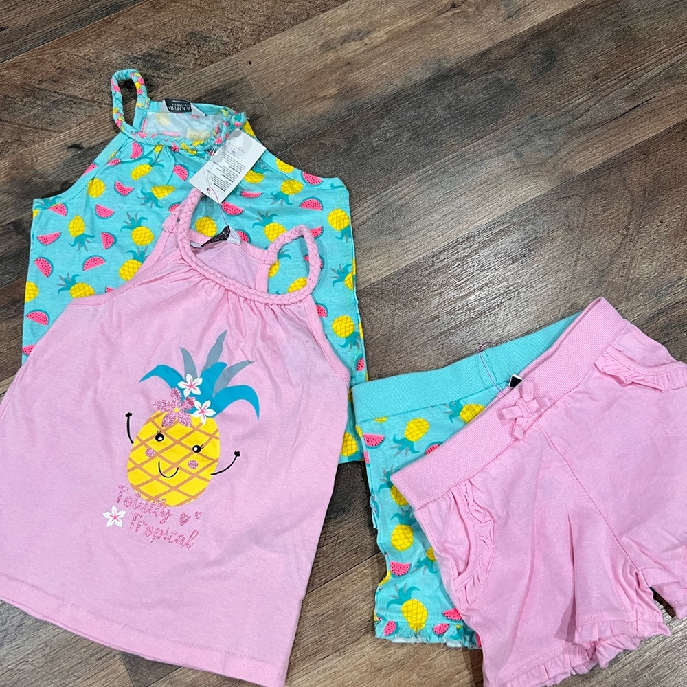 Nice,cute pyjamas set💙🩷 - Picture 4 of 6